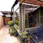 Апартаменты Jungle Style With Jacuzzi ,sauna And Garden Near Amsterdam Vijfhuizen