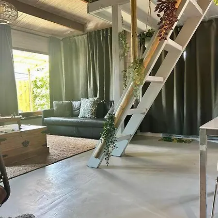 Jungle Style With Jacuzzi ,sauna And Garden Near Amsterdam アパート Vijfhuizen