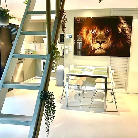 Apartment Jungle Style With Jacuzzi ,sauna And Garden Near Amsterdam