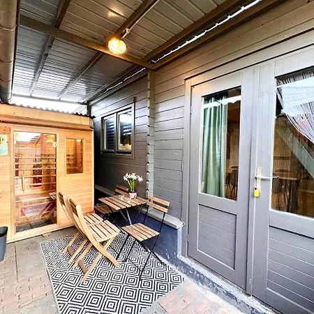 Jungle Style With Jacuzzi ,sauna And Garden Near Amsterdam Vijfhuizen