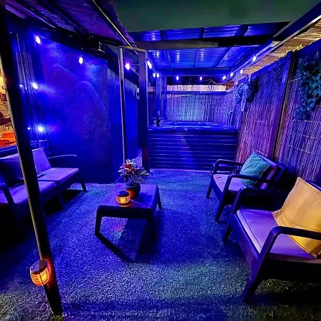Private Wellnes With Jacuzzi ,sauna And Garden Between Amsterdam Haarlem And Schiphol Airport Lejlighed *