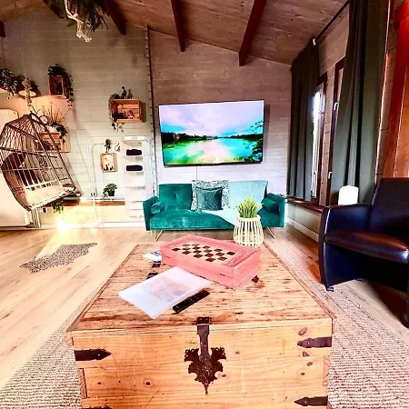 Private Wellnes With Jacuzzi ,sauna&garden Between Amsterdam Haarlem&schiphol Airport Appartement *