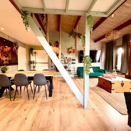 Private Wellnes With Jacuzzi ,sauna And Garden Between Amsterdam Haarlem And Schiphol Airport
