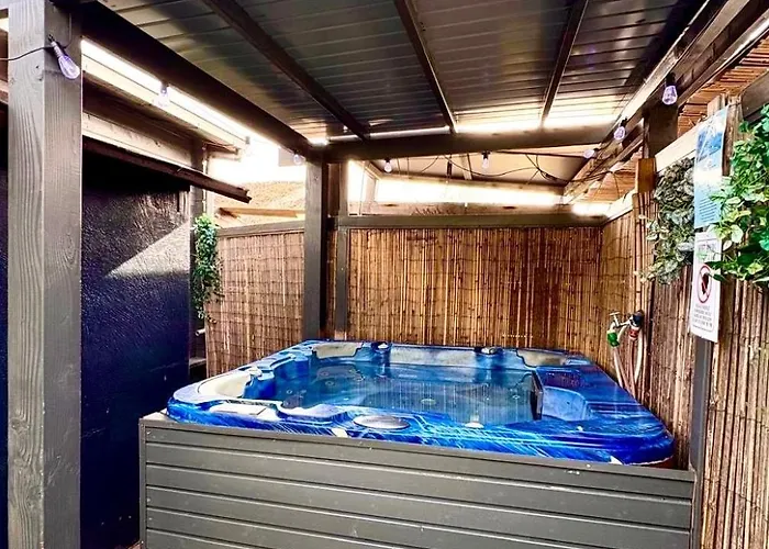 Jungle Style With Jacuzzi ,sauna And Garden Near Amsterdam Appartement