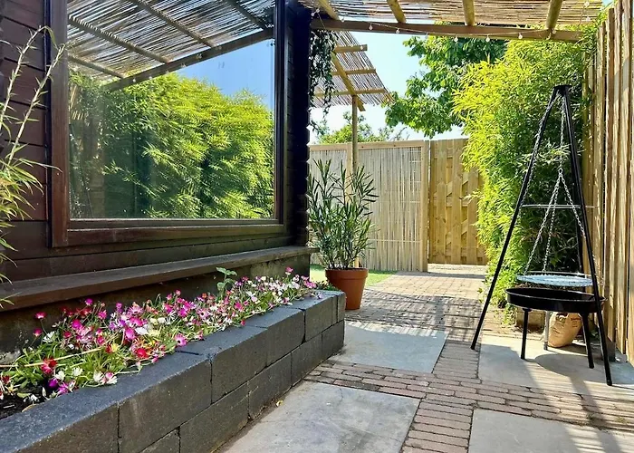 아파트 Jungle Style With Jacuzzi ,sauna And Garden Near Amsterdam Vijfhuizen