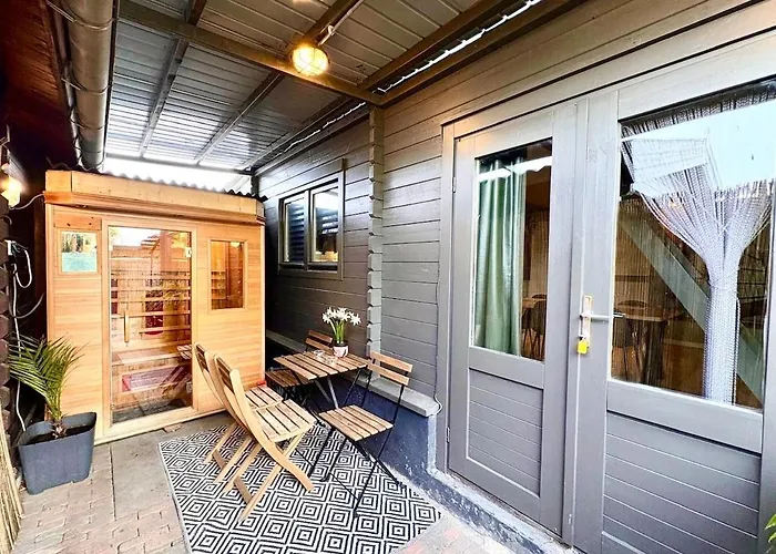 Jungle Style With Jacuzzi ,sauna And Garden Near Amsterdam Vijfhuizen