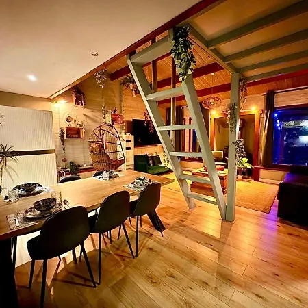 Private Wellnes With Jacuzzi ,sauna And Garden Between Amsterdam Haarlem And Schiphol Airport