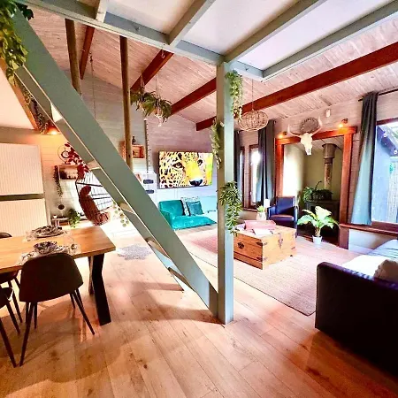 Private Wellnes With Jacuzzi ,sauna And Garden Between Amsterdam Haarlem And Schiphol Airport