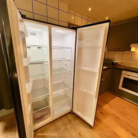 Apartment Private Wellnes With Jacuzzi ,sauna And Garden Between Amsterdam Haarlem And Schiphol Airport *